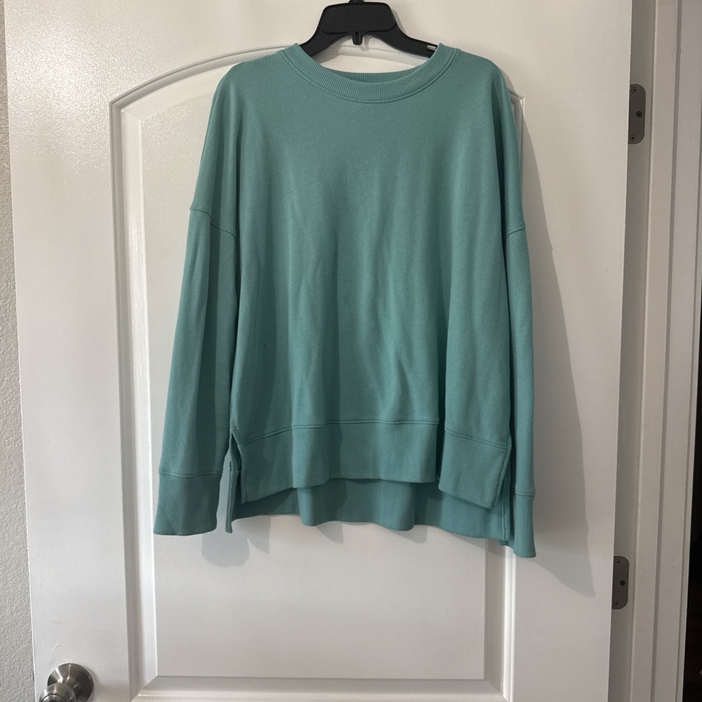 Time and Tru Teal Crewneck Sweatshirt